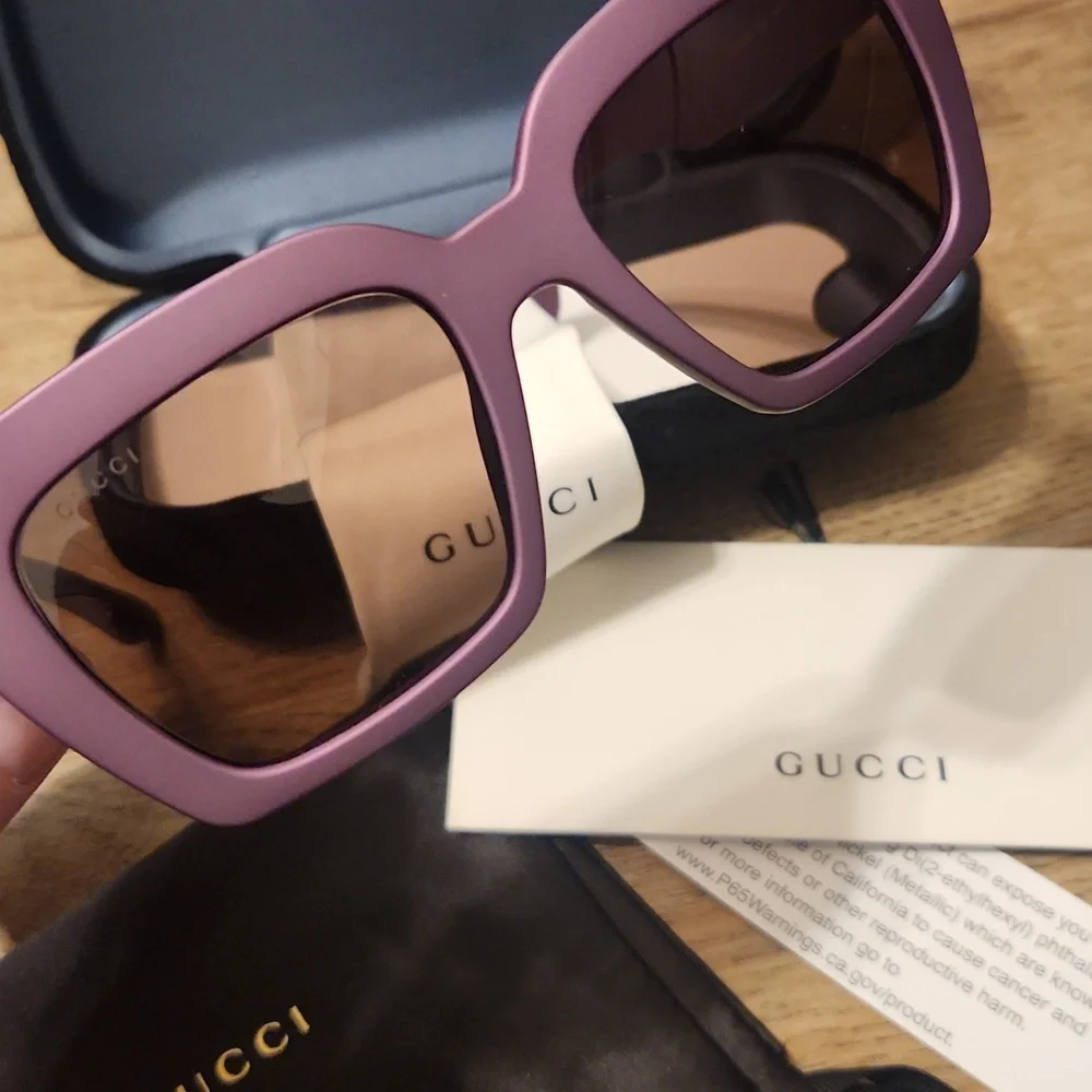 Gucci Purple Sunglasses - Picture 4 of 7
